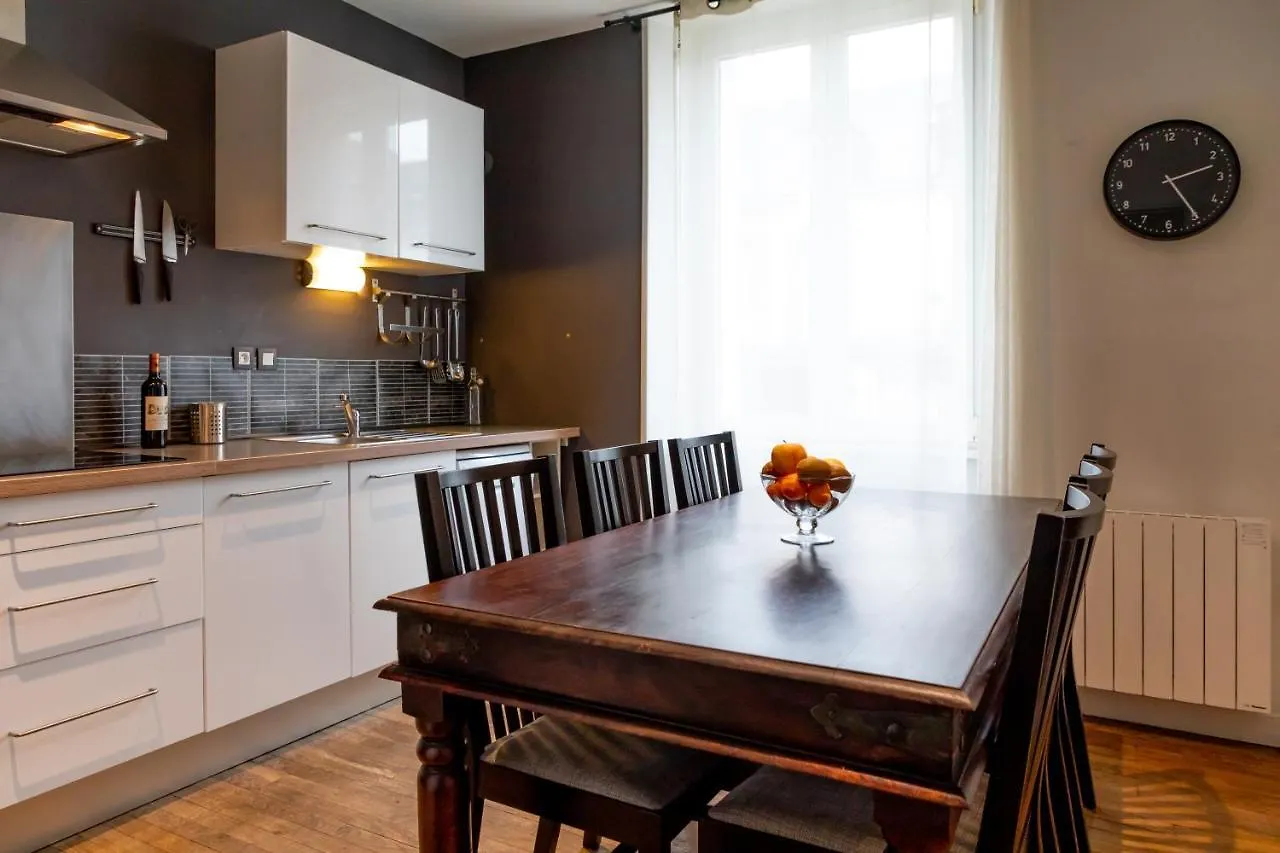 Centre Ville Et Gare A Pied - Parking Et Patio Vannes Apartment