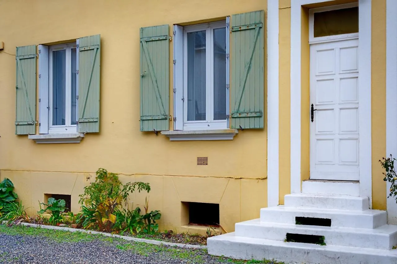 Centre Ville Et Gare A Pied - Parking Et Patio Vannes 0*,