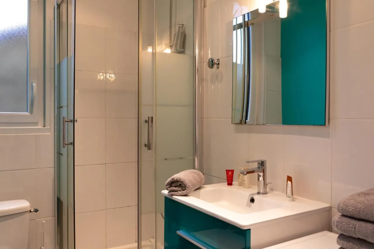 Apartment Centre Ville Et Gare A Pied - Parking Et Patio Vannes France